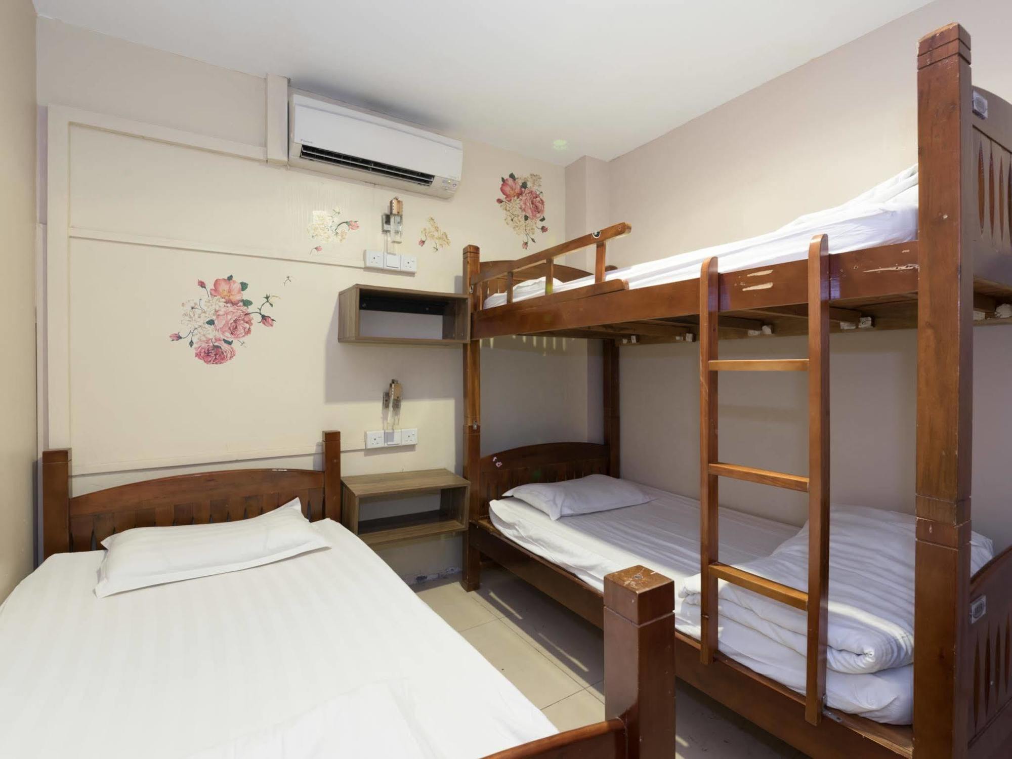 Asrama Mercury Backpackers
